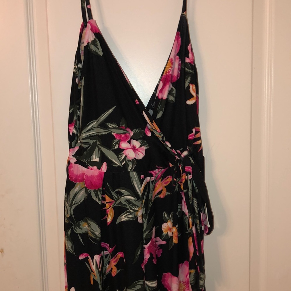 Romper - Picture 2 of 3